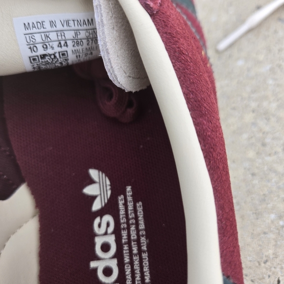 Adidas Gazelle Men's Maroon & Green Gum Sole Sneakers Size 10 - Picture 7 of 9